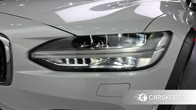 Volvo V90 Cross-Country id 4785626 из Кореи 14