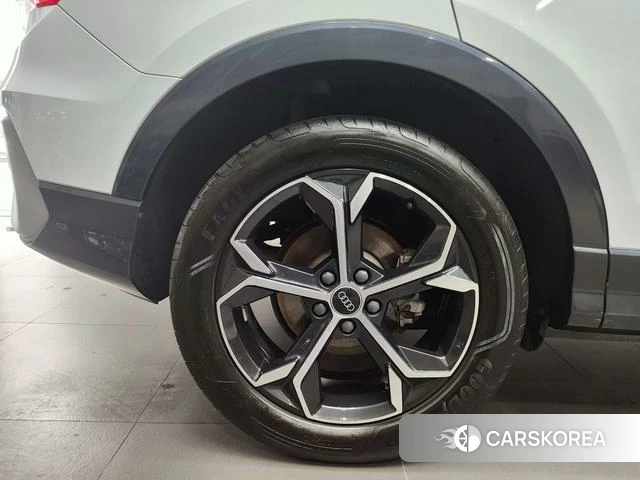 Audi Q3 id 4213817 из Китая 14
