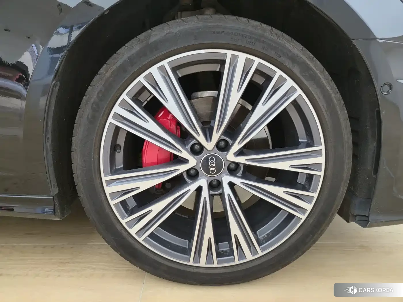 Audi A6L id 4655252 из Китая 14