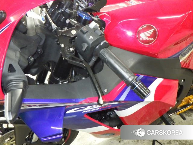 Honda CBR600RR id 3950011 из Японии 14