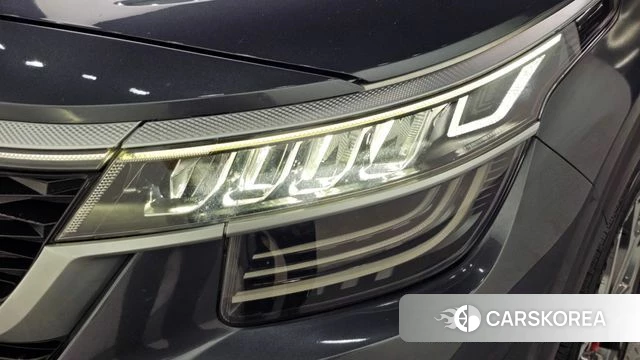 Kia Seltos id 4750938 из Кореи 14