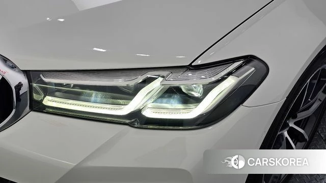 BMW 5 Series (G30) id 4410149 из Кореи 14