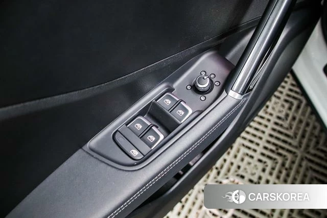 Audi Q2L id 4272751 из Китая 14
