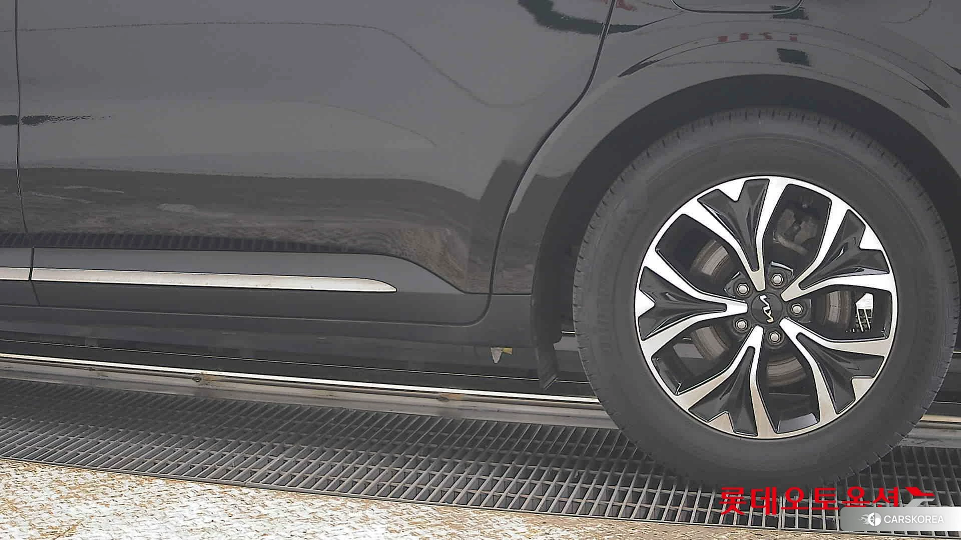 Kia Carnival id 3882086 из Кореи 14