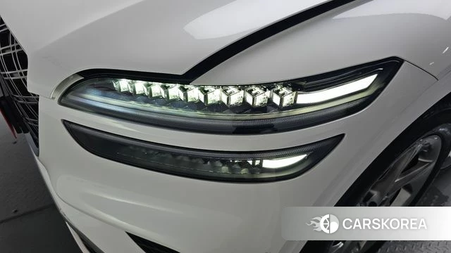 Genesis GV70 id 4612616 из Кореи 14