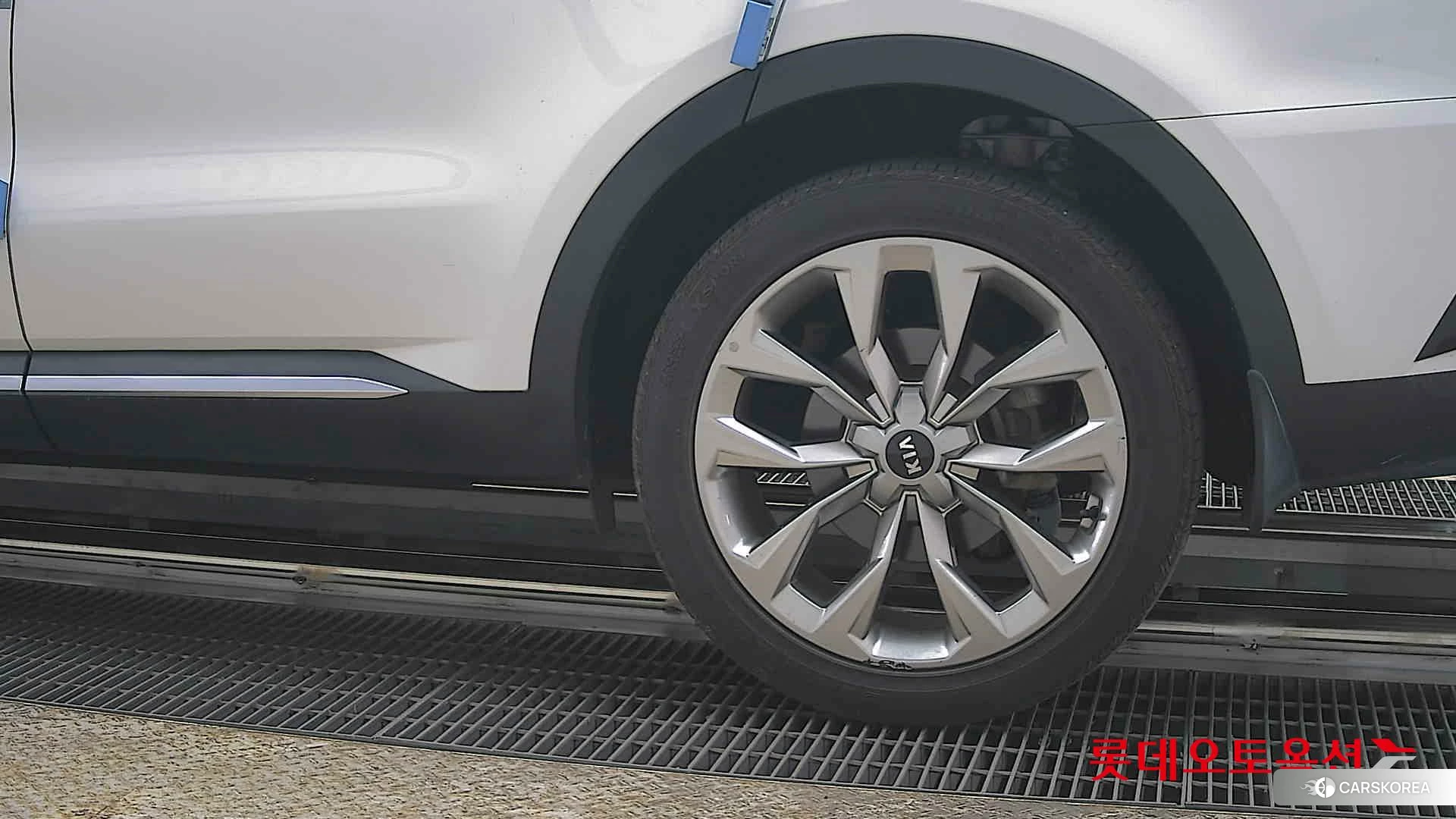 Kia Sorento id 3869386 из Кореи 14