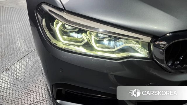 BMW 5 Series (G30) id 4188265 из Кореи 14