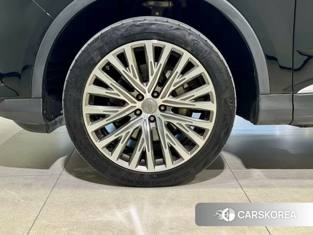 Audi Q7 id 3889881 из Китая 14