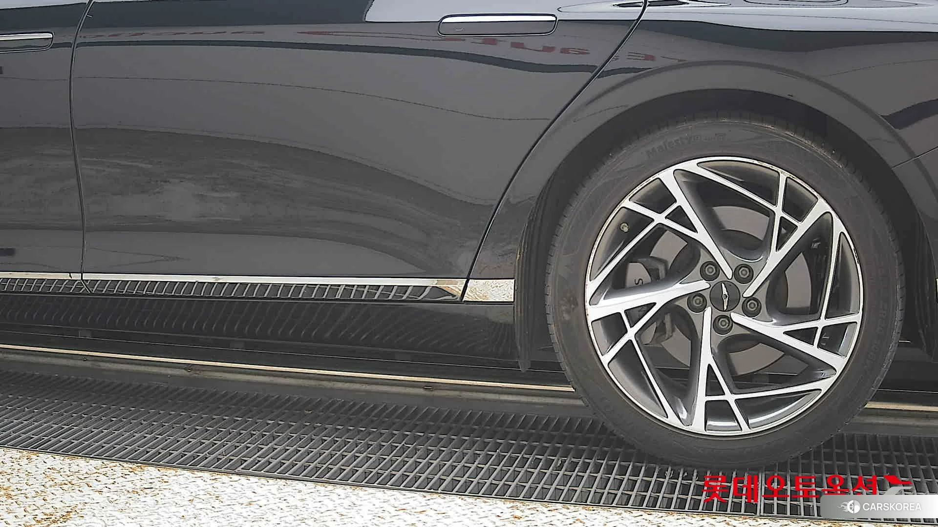 Hyundai G90 id 4679330 из Кореи 14