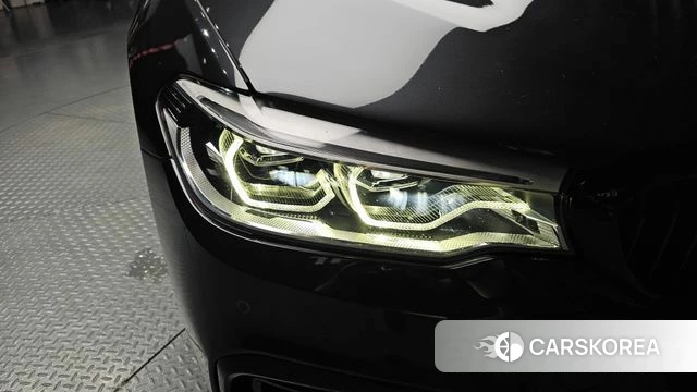 BMW 5 Series (G30) id 4594869 из Кореи 14