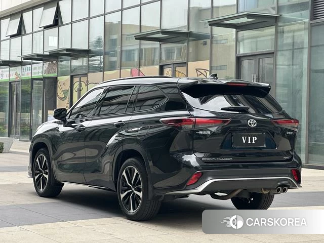 Toyota Crown Lufang id 4221010 из Китая 14