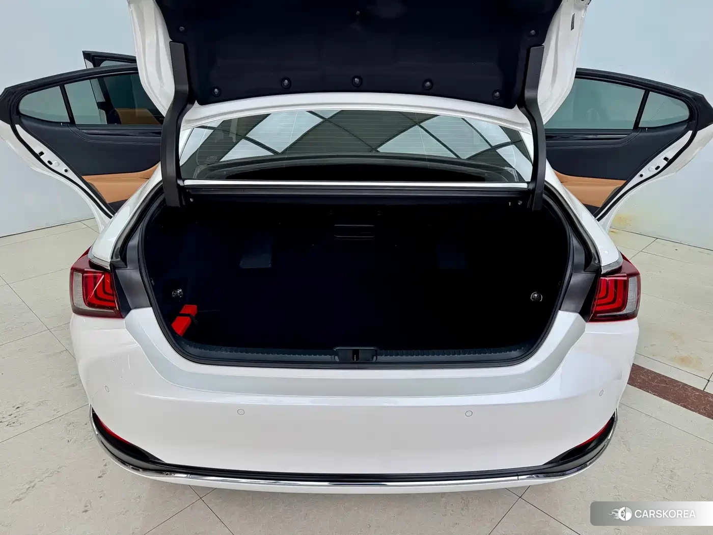 Lexus ES id 4599564 из Китая 14
