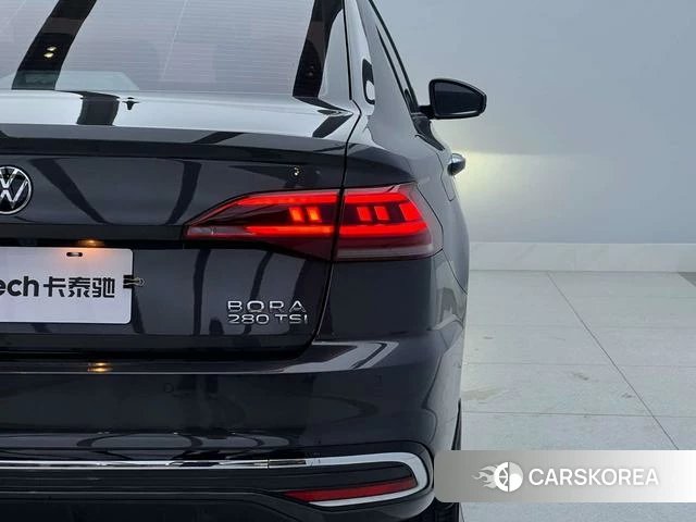 Volkswagen Bora id 4263107 из Китая 14