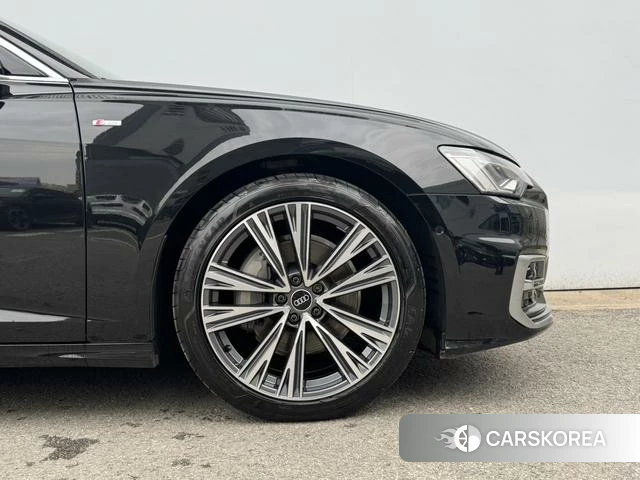 Audi A6L id 4275207 из Китая 14