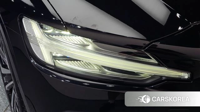 Volvo S60 3rd generation id 4590405 из Кореи 14