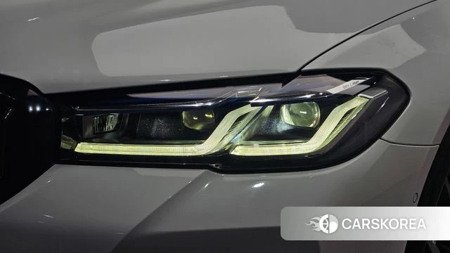 BMW 5 Series (G30) id 4688508 из Кореи 14