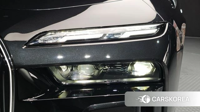 BMW 7 Series (G70) id 4462642 из Кореи 14