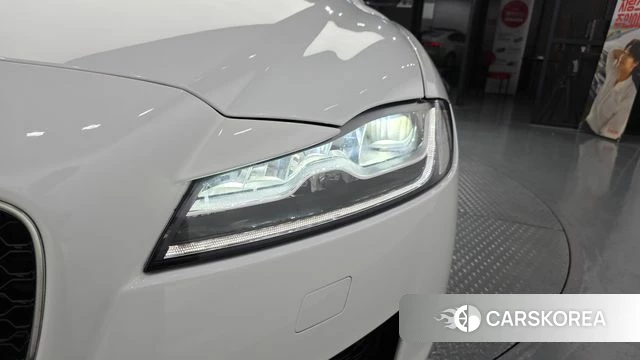 Jaguar XF (X260) id 4615120 из Кореи 14