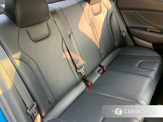 Hyundai Elantra id 3968851 из Китая 14