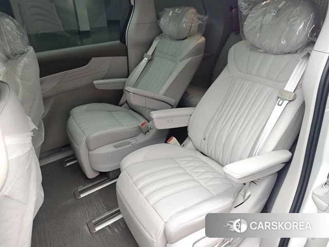 Roewe iMAX8 EV id 4206985 из Китая 14