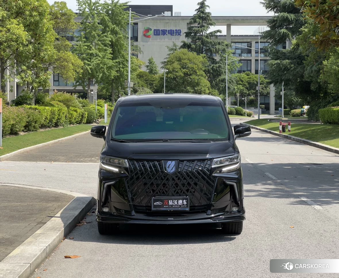 Toyota Alphard id 4453691 из Китая 14