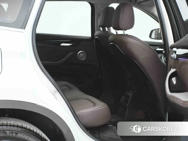 BMW X1 id 4214512 из Китая 14