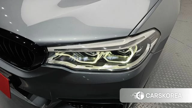 BMW 5 Series (G30) id 4268762 из Кореи 14