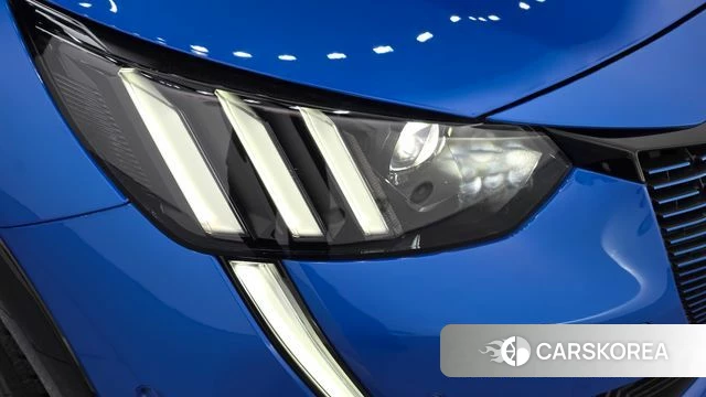 Peugeot e-208 second Generation id 4354594 из Кореи 14