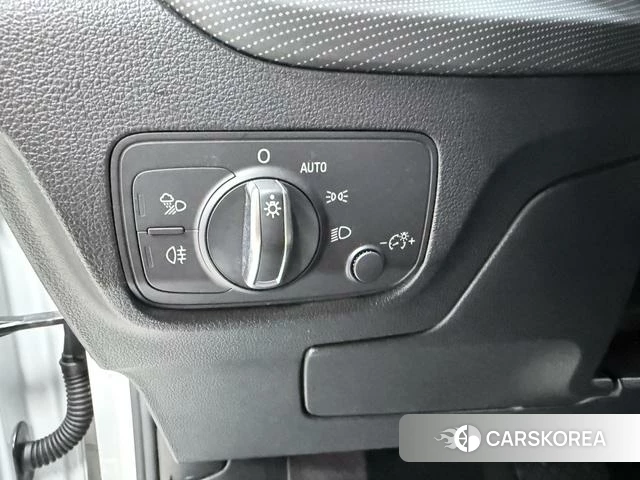 Audi Q2L id 4329039 из Китая 14