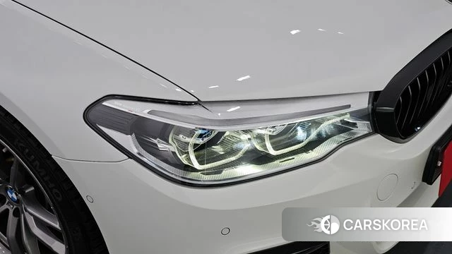 BMW 5 Series (G30) id 4317825 из Кореи 14
