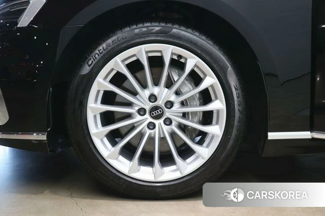 Audi A8 id 4278944 из Китая 14