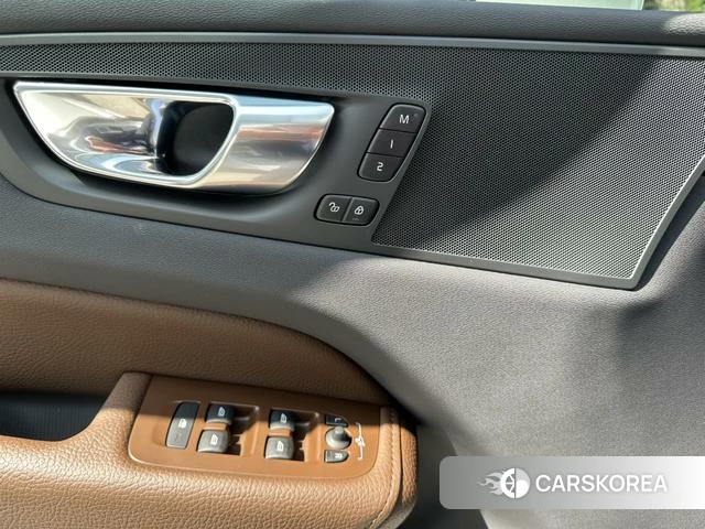 Volvo XC60 PHEV id 4234794 из Китая 14