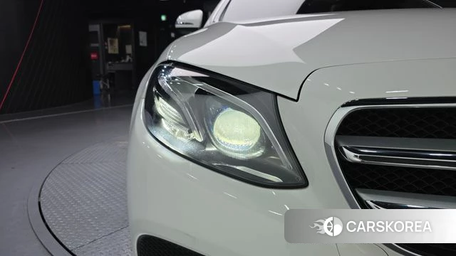 Mercedes-Benz E-Class W213 id 4410719 из Кореи 14