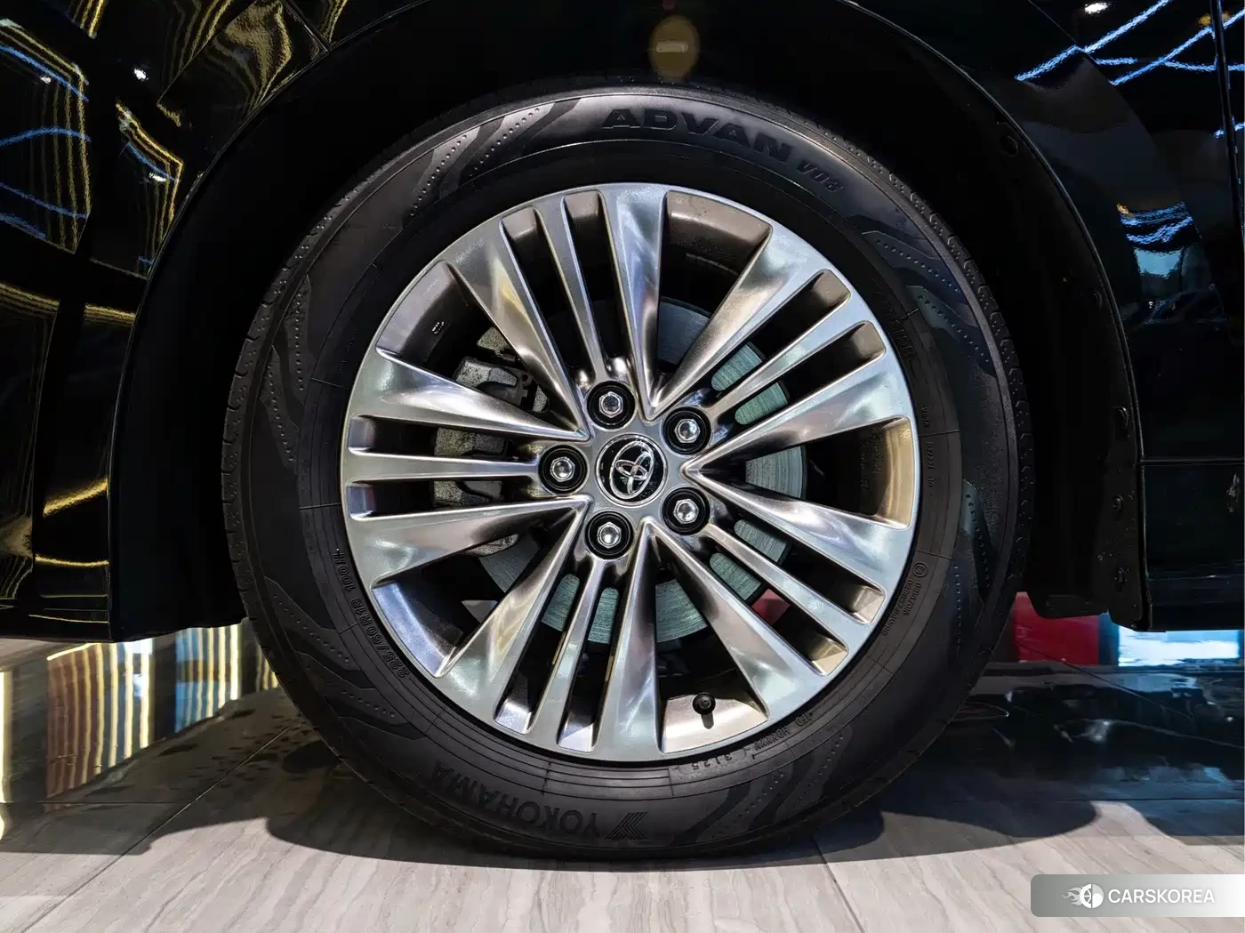 Toyota Elfa id 4679868 из Китая 14