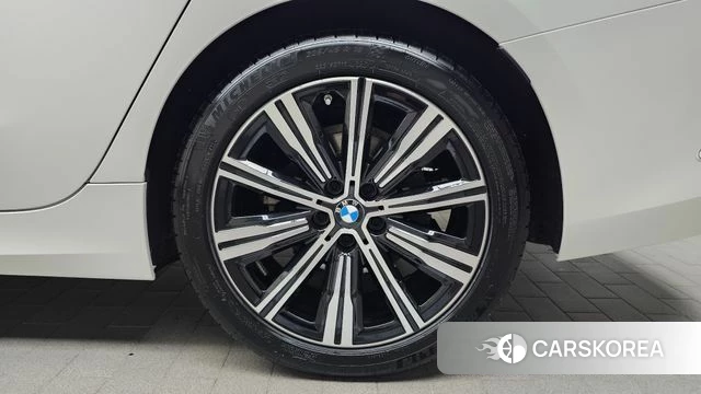 BMW 3 Series (G20) id 4664928 из Кореи 14