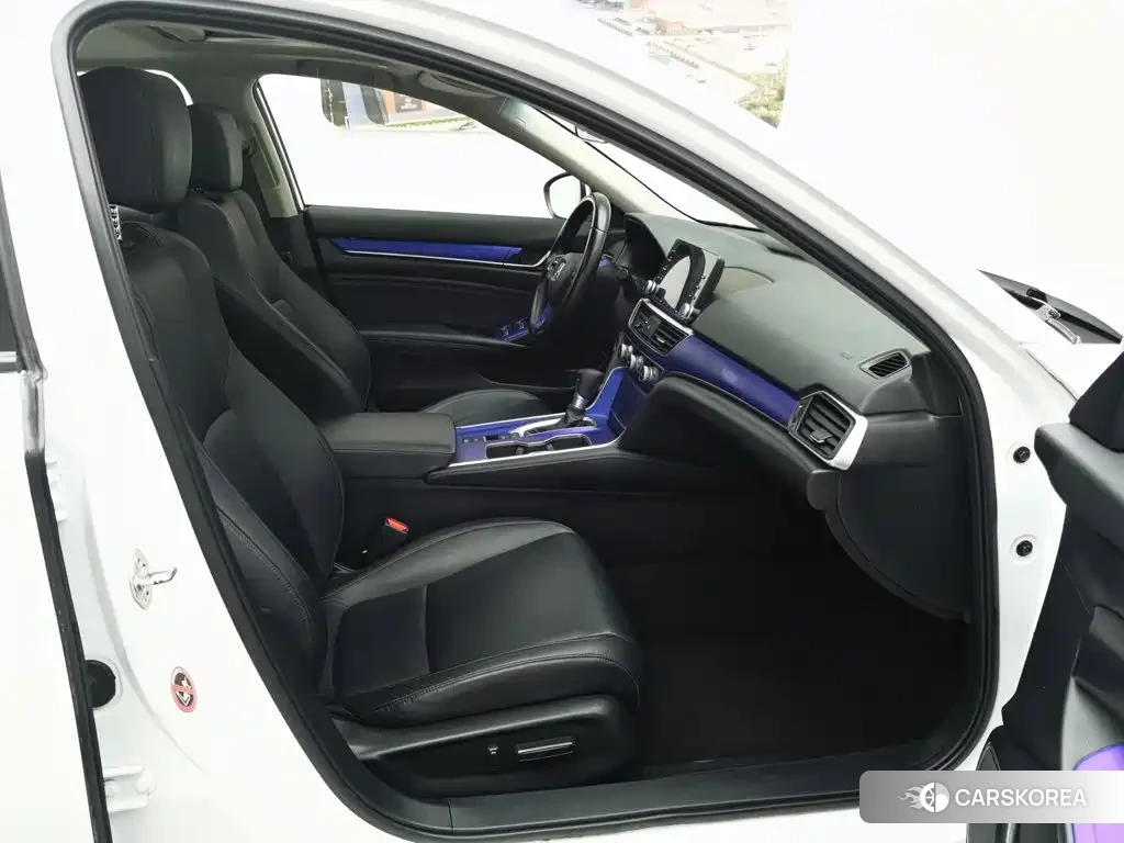 Honda Accord id 4570821 из Китая 14