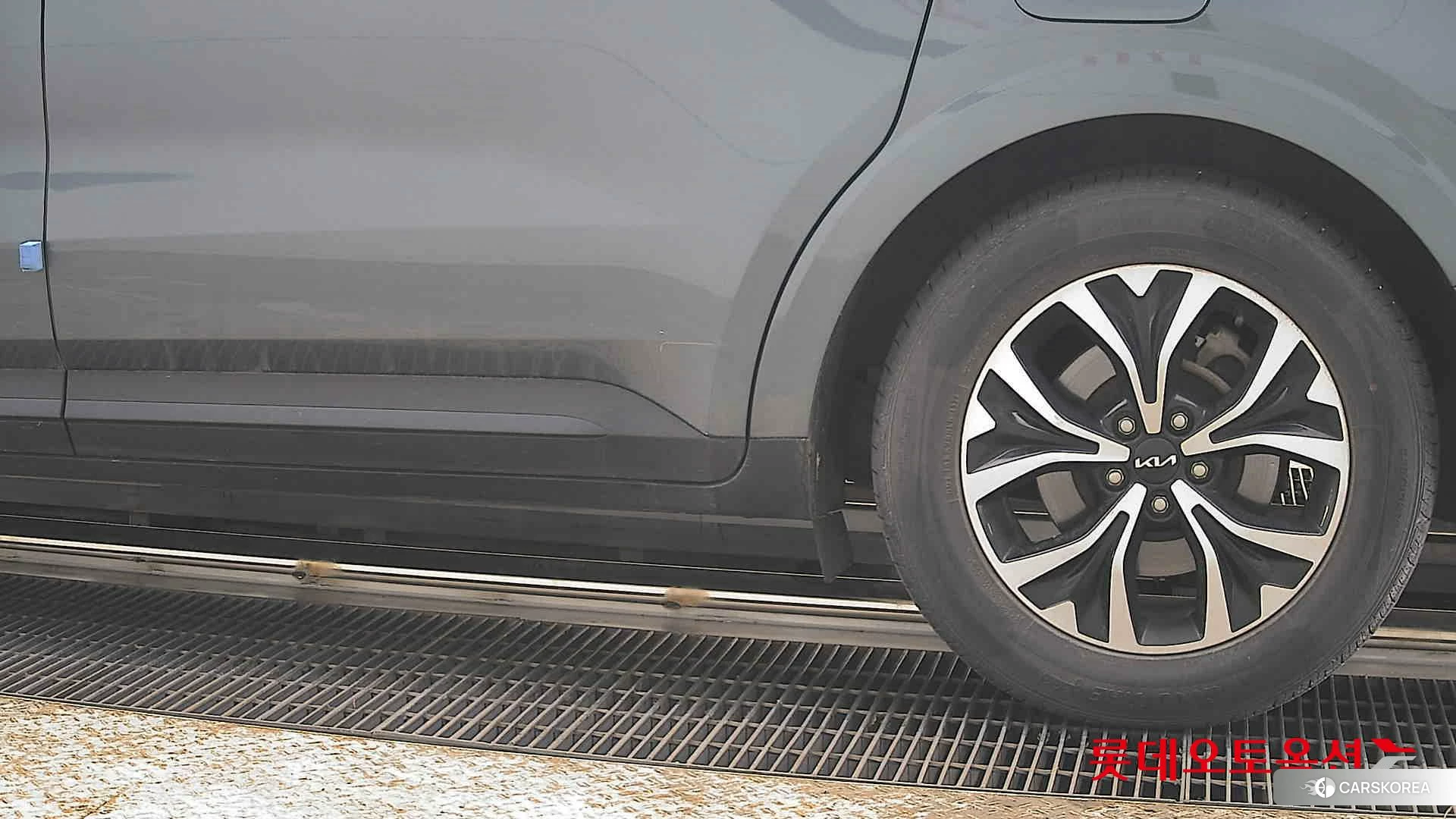 Kia Carnival id 3875846 из Кореи 14