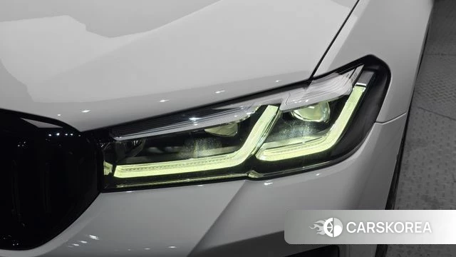 BMW 5 Series (G30) id 4640619 из Кореи 14