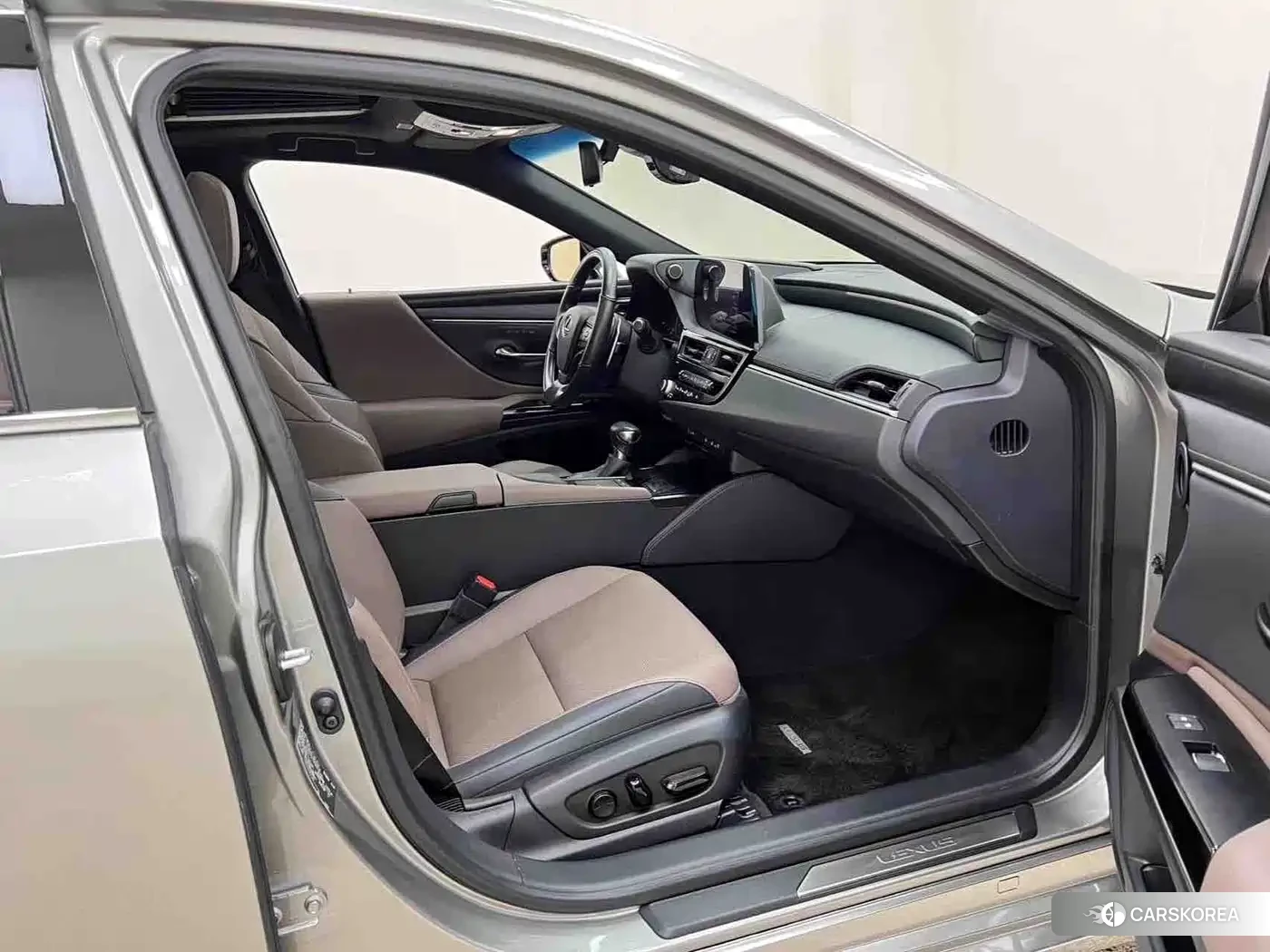 Lexus ES id 4539025 из Китая 14