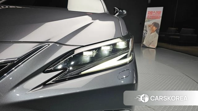 Lexus ES300h 7th generation id 4578563 из Кореи 14