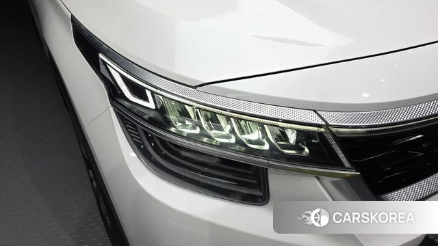 Kia Seltos id 4433643 из Кореи 14