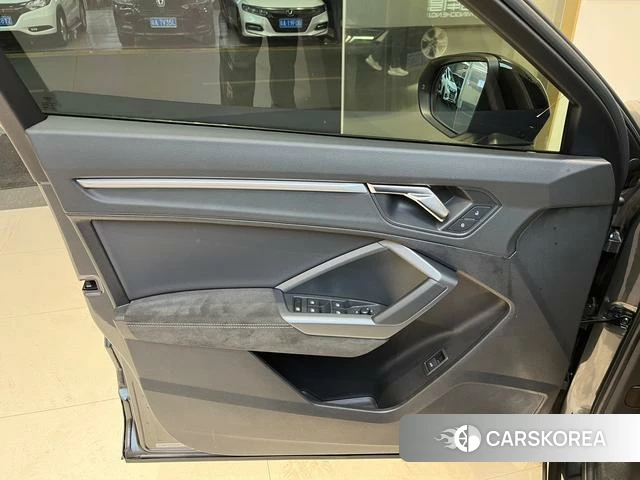 Audi Q3 Sportback id 4261909 из Китая 14