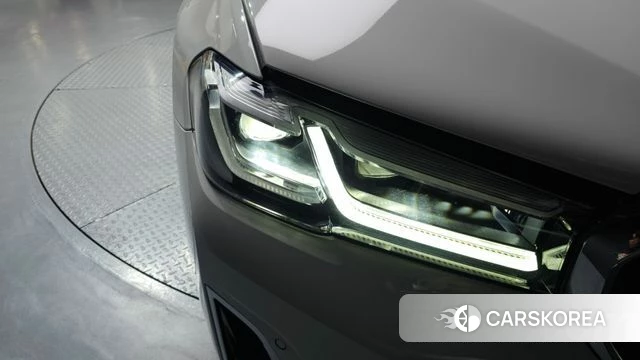 BMW 5 Series (G30) id 4302661 из Кореи 14