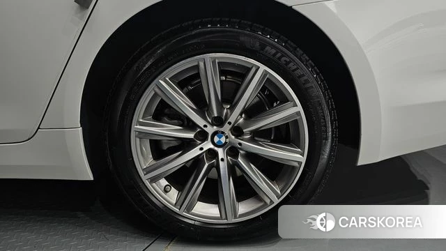 BMW 5 Series (G30) id 4435125 из Кореи 14