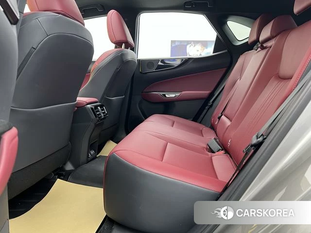 Lexus NX id 4272473 из Китая 14