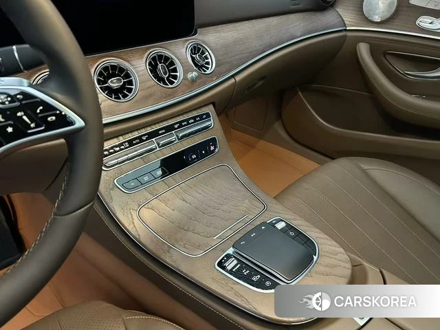 Mercedes-Benz E-class id 4256866 из Китая 14