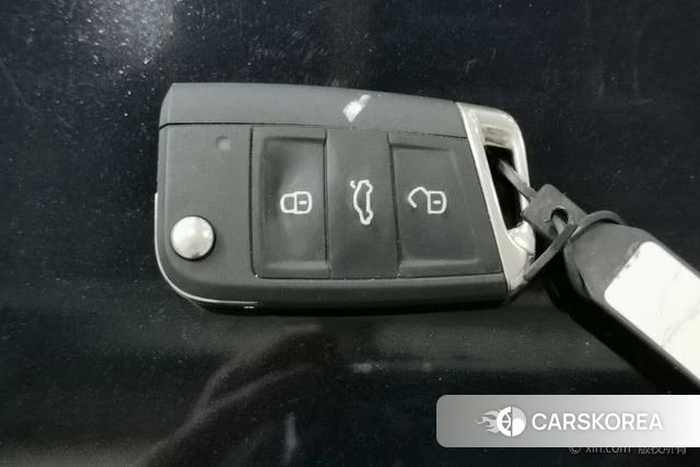 Volkswagen Lavida id 4301779 из Китая 14