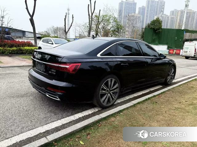 Audi A6L id 4273503 из Китая 14