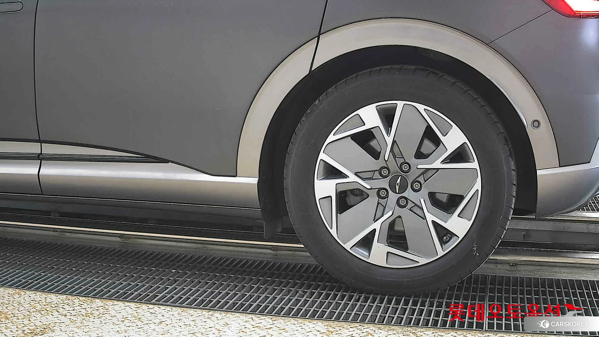 Hyundai GV60 id 4296775 из Кореи 14