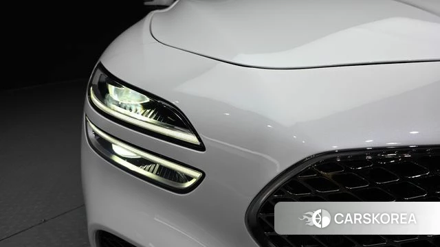 Genesis The New G70 id 4608160 из Кореи 14